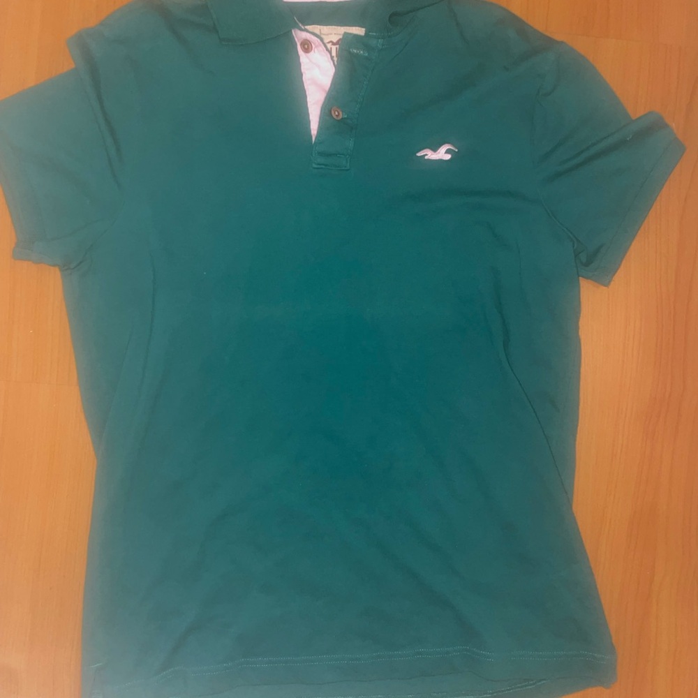 Hollister Men's Green Polo Shirt